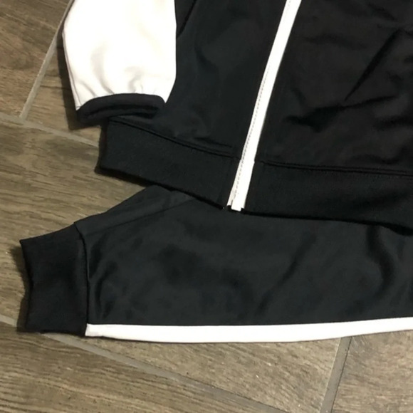 Nwt Nike 2pc jogger set sportswear activewear - Picture 3 of 4